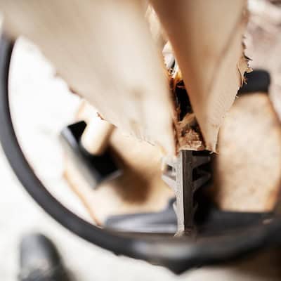 Nahaufnahme des Holzspalters King XL zum Spalten von Holz.