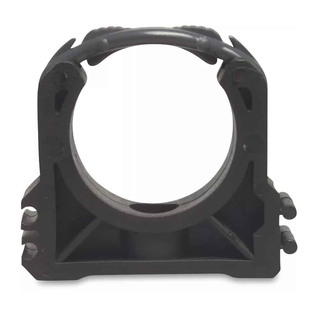 PVC-Rohrschelle von 50 mm für Poolkonstruktionen.