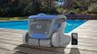 Dolphin Supreme M700 Poolroboter zur Reinigung von Pools.