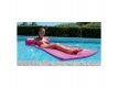 Fuchsia Schaumstoffmatratze für den Pool, komfortabel und wasserbeständig.