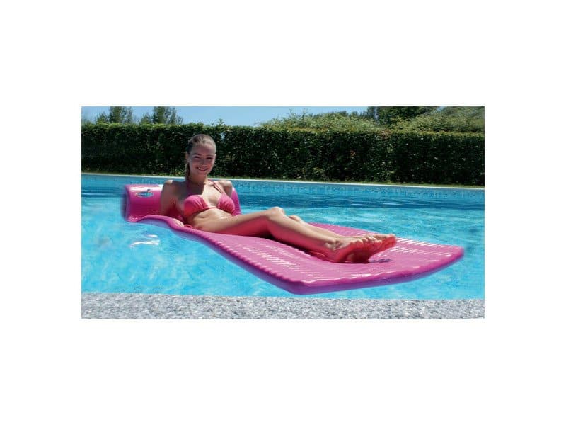 Fuchsia Schaumstoffmatratze für den Pool, komfortabel und wasserbeständig.