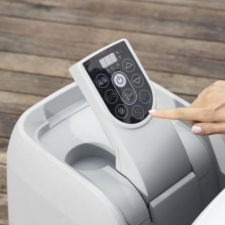 Bedienfeld der Bestway Lay-Z-Spa Airjet mit Freeze Shield für 4-6 Personen.