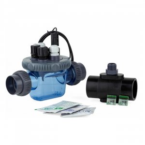 Pool-Installationsset mit pH- und Redox-Chips, Flüssigkeiten und Flusskammer für die Poolpflege.