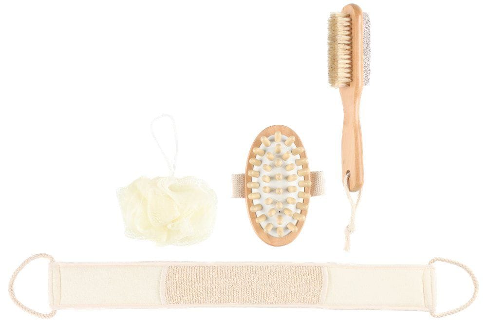 Spa-Geschenkset mit Bürste, Schwamm und Badaccessoires zur Entspannung.