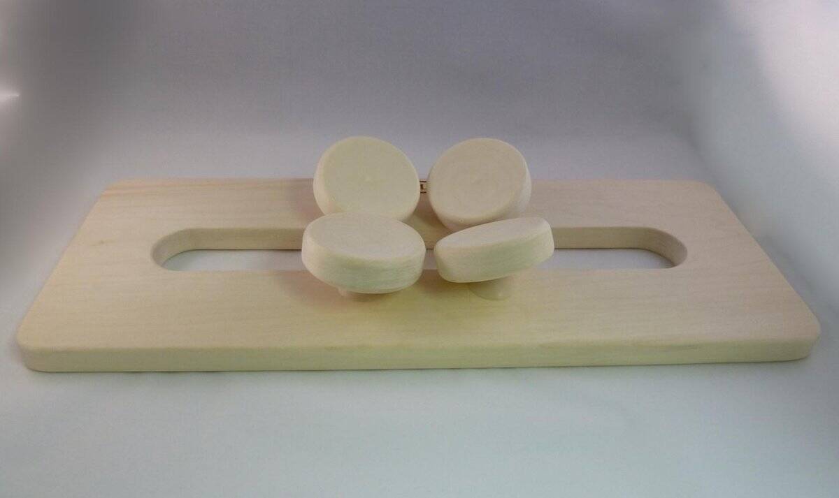 Holzkopfstütze für Sauna mit diebstahlsicherem Design.