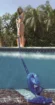 Poolsauger zum Reinigen von Poolobenfläche und -boden.