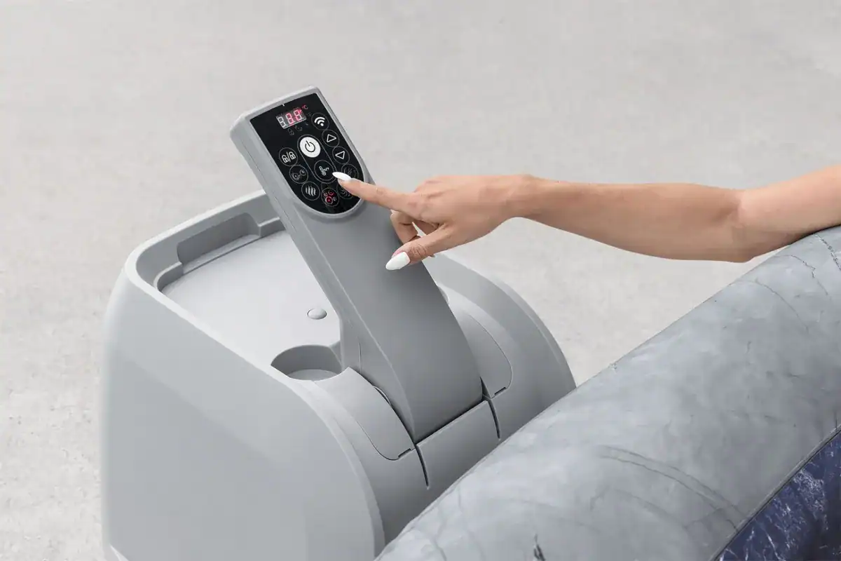 Bedienfeld des Lay-Z Spa Milan Airjet Plus aufblasbaren Whirlpools.