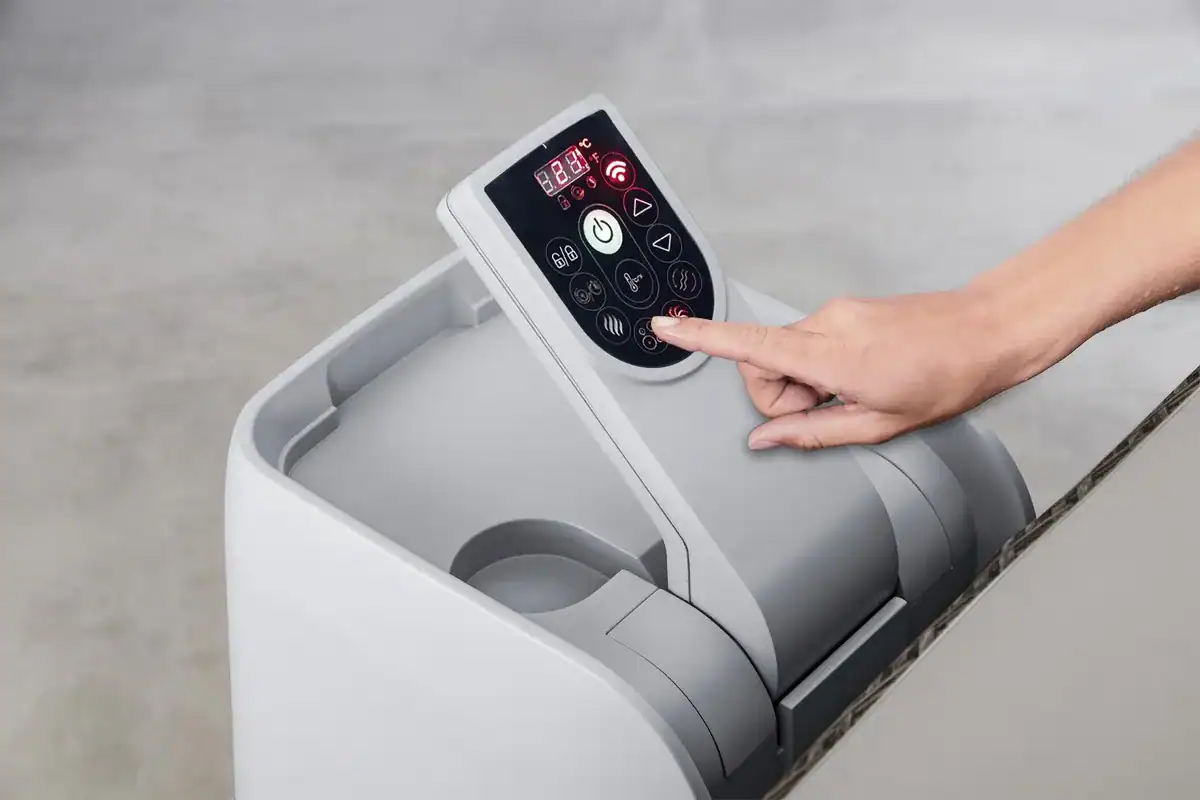 Aufblasbarer Spa mit HydroJet-Funktionen für 6 Personen.