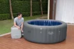 Lay-Z Spa Santorini HydroJet Pro WiFi aufblasbarer Spa für 7 Personen.