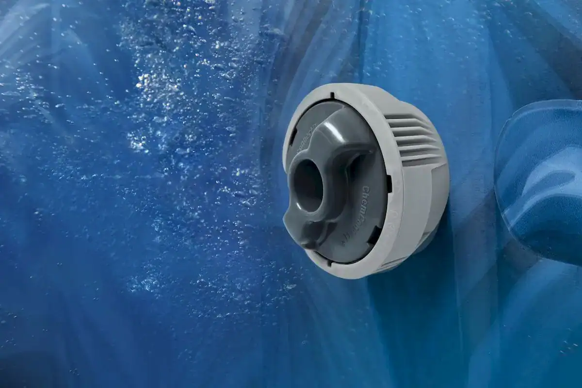 HydroJet Pro WiFi Pumpe für Lay-Z Spa Santorini, geeignet für Entspannung und Massage.