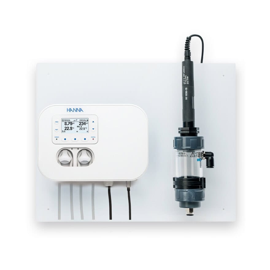 Security Pool Plus pH/Redox-Kontrollpaneel mit Durchflusszelle für Poolwasser.