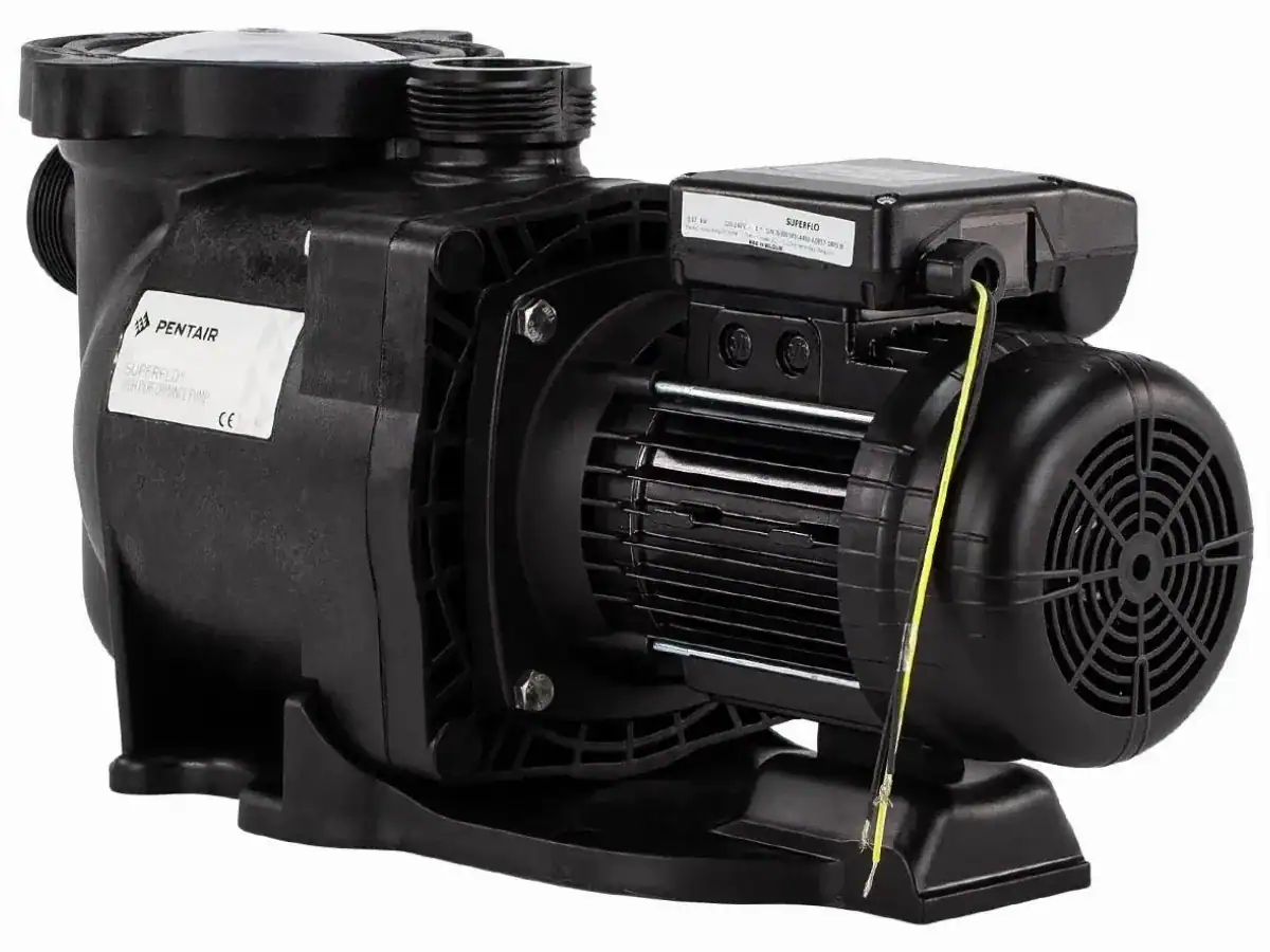 Pentair Superflo Poolpumpe für Pools bis 22m³.