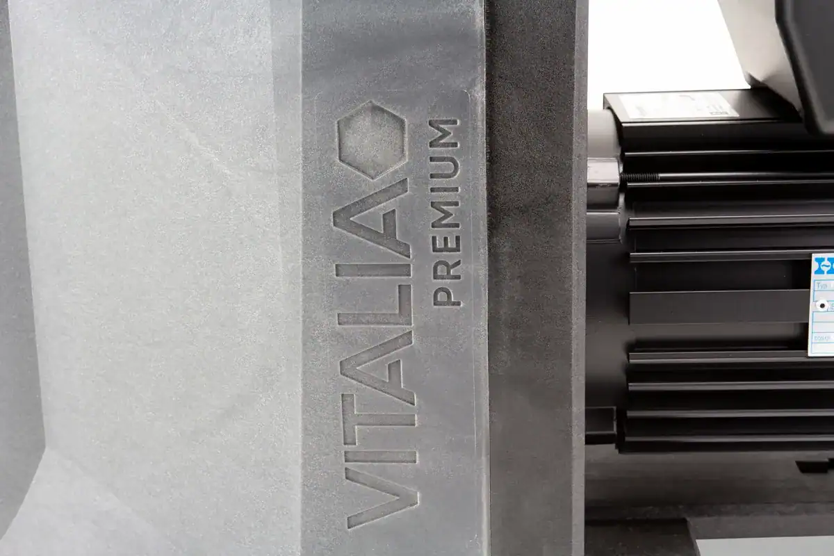 Vitalia Premium Eco VS variable Poolpumpe für energiesparende Poolpflege.