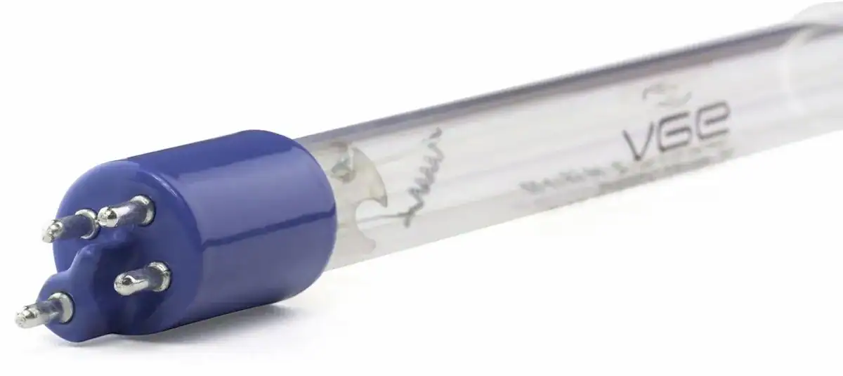 UV-C Lampe für Poolreinigung und Wasseraufbereitung.