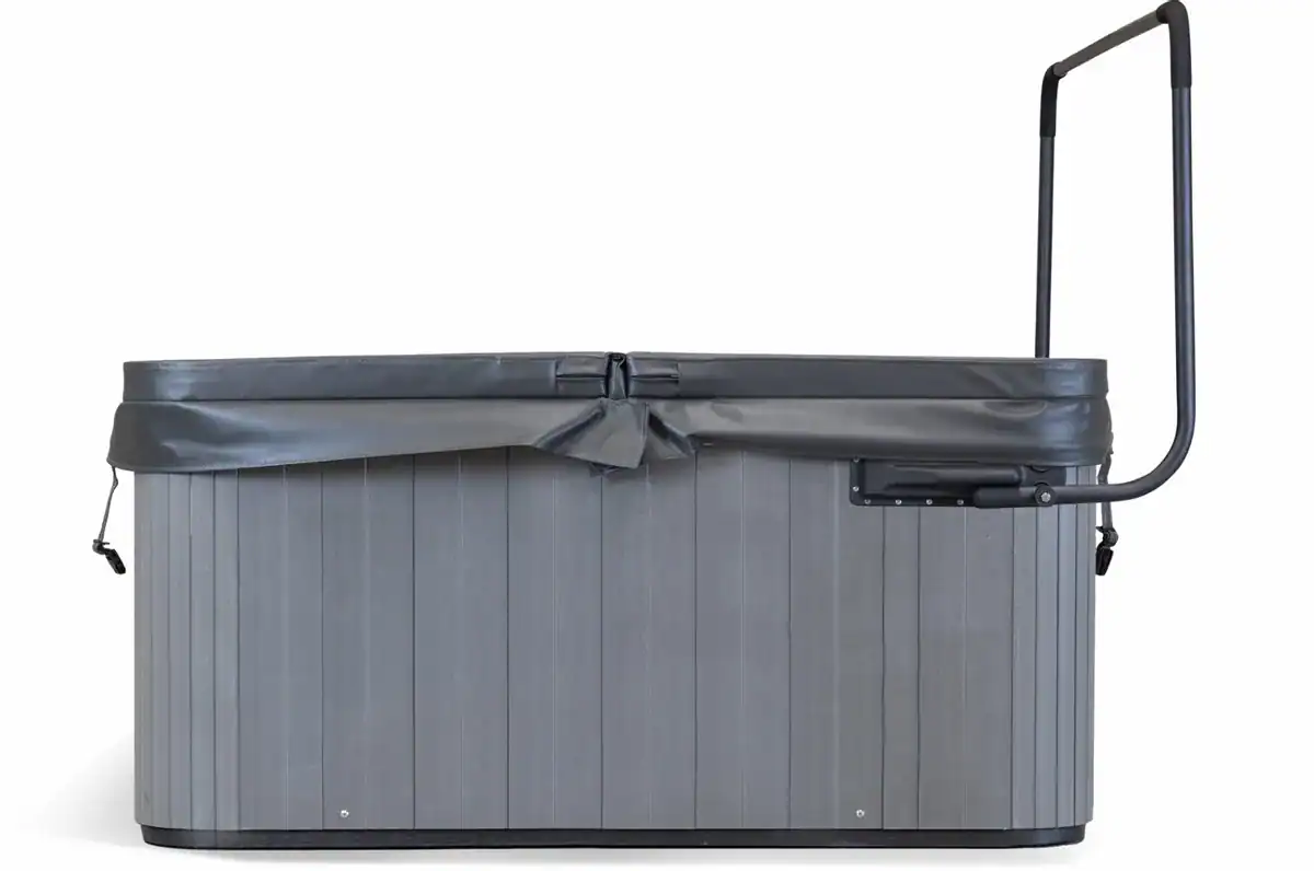 Coverlift für Pool W'eau, einfach zu bedienen und sicher im Gebrauch.