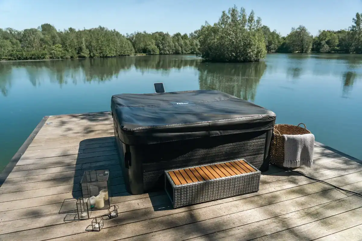 MSpa Oslo Frame-Spa, 6 Personen, perfekt zur Entspannung im Garten. Einfach zu installieren und.