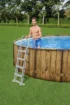 Poolleiter für Bestway Pools, höhenverstellbar von 107 bis 122 cm, mit abnehmbaren Stufen.