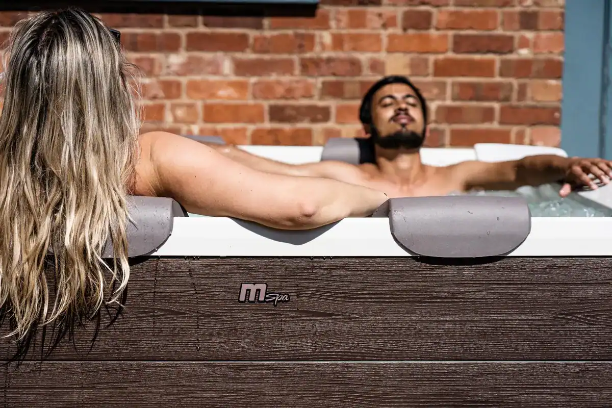 MSpa Tribeca Rahmen-Spa für 6 Personen, ideal für Entspannung.