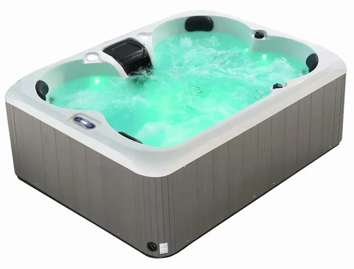 Luxuriöser 4-Personen-Spa mit Beleuchtung und Massagedüsen zur Entspannung.