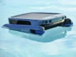 Poolroboter Beatbot iSkim Ultra zur Reinigung von Poolwasser.