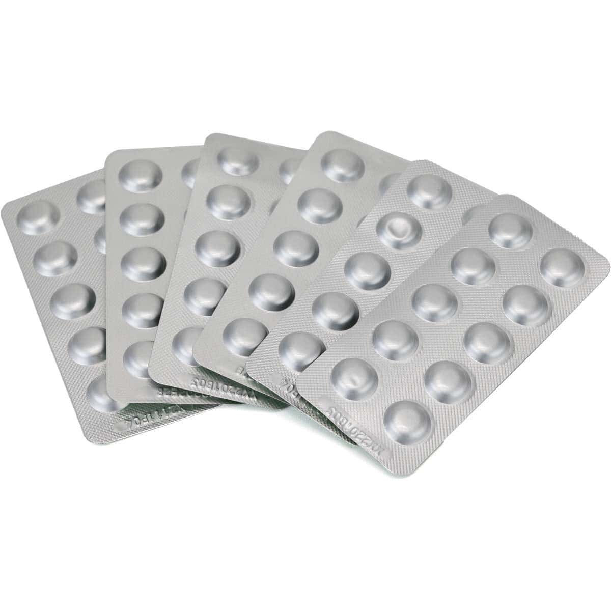 Blister mit Tabletten zur Behandlung von Poolwasser.
