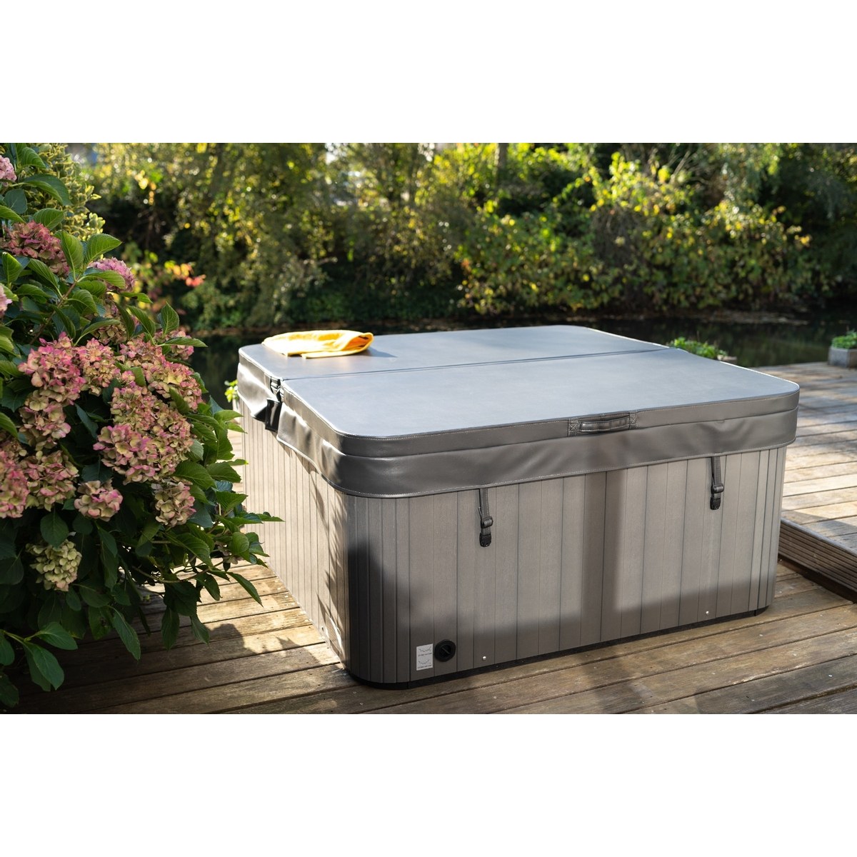 W'eau Spa-Abdeckung 240 x 240 cm - Grau - Radius 18 cm