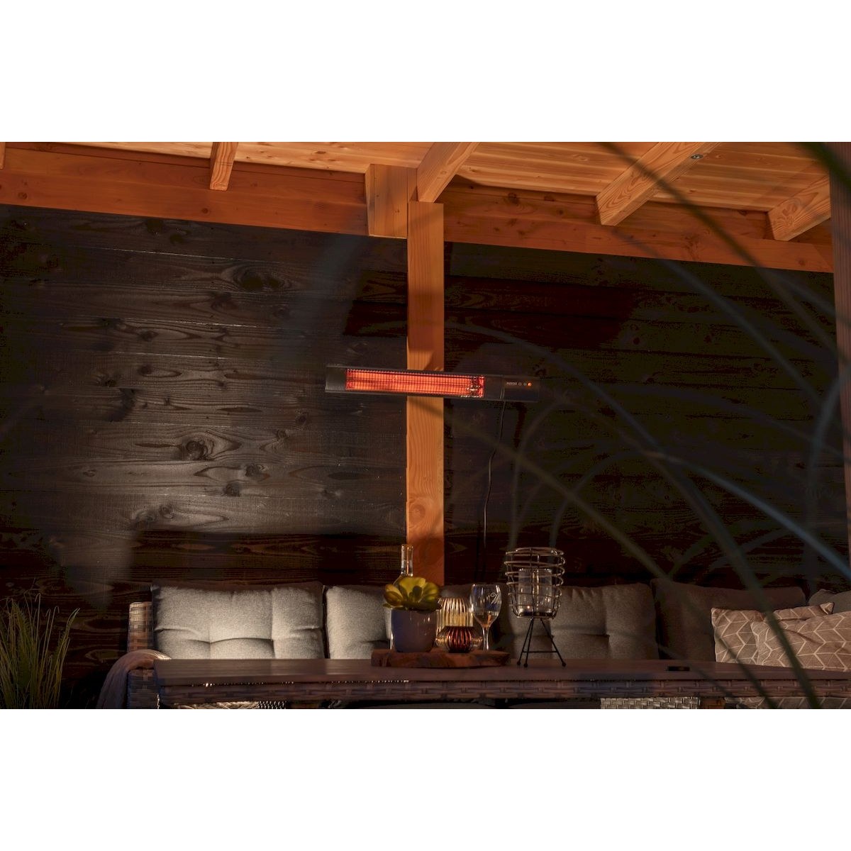 Sunred Heater Dark Wall 2500 Terrassenheizer