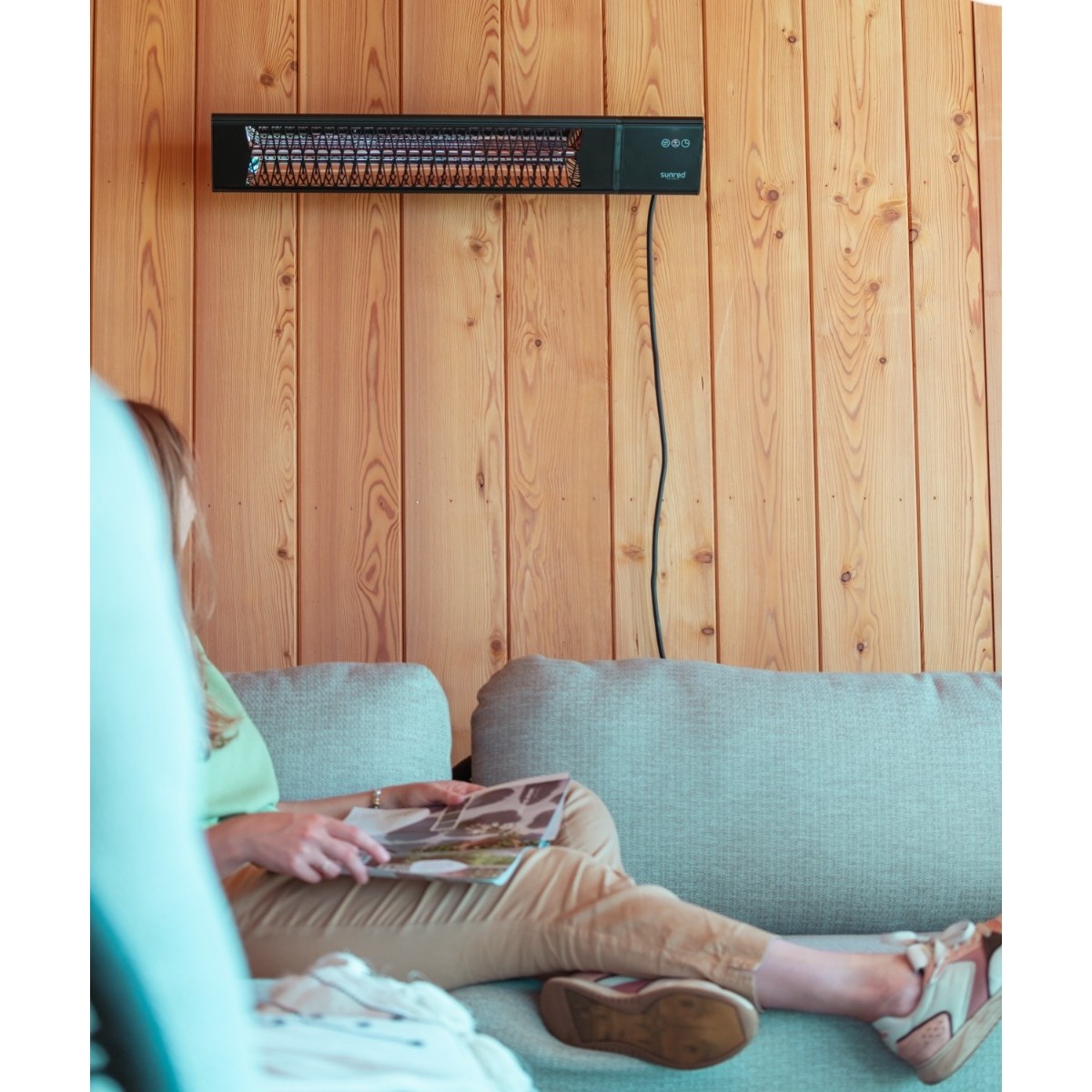 Sunred Heater Triangle Dark Smart Wall 2500 Terrassenheizer